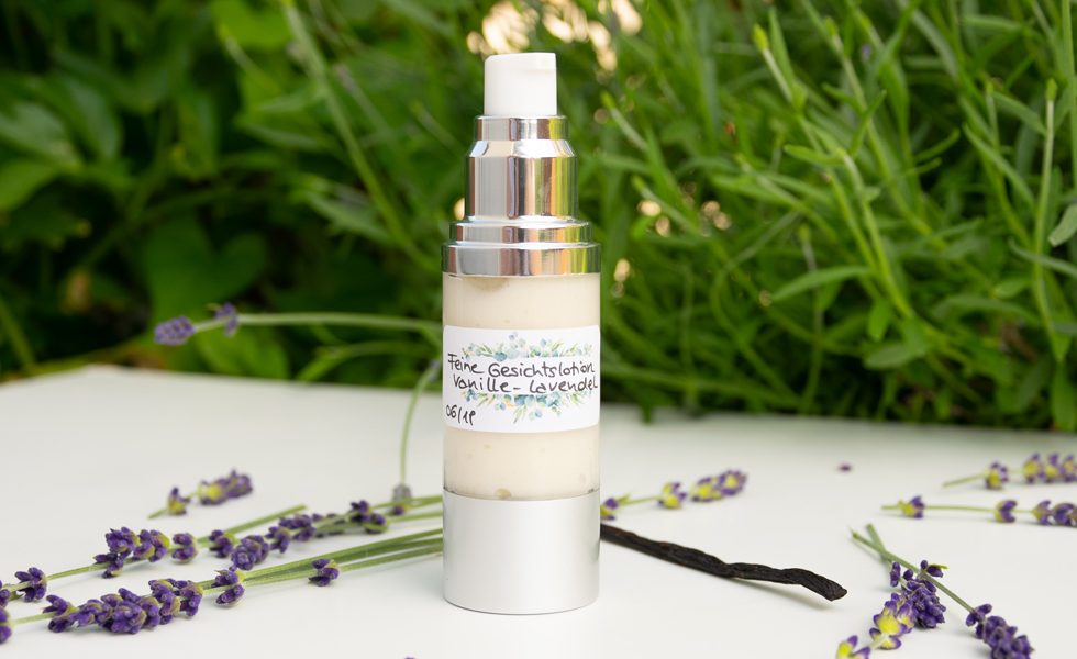 Gesichtslotion mit Vanille und Lavendel