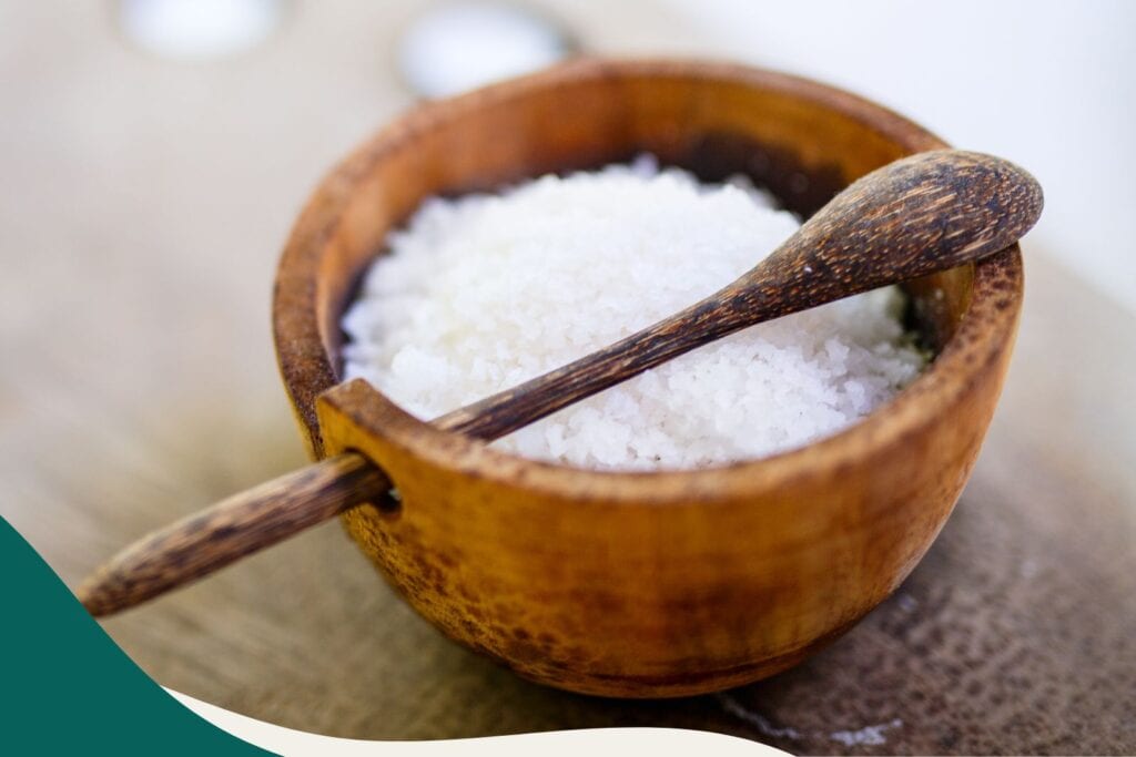 Schnelles Erkältungsbadesalz mischen